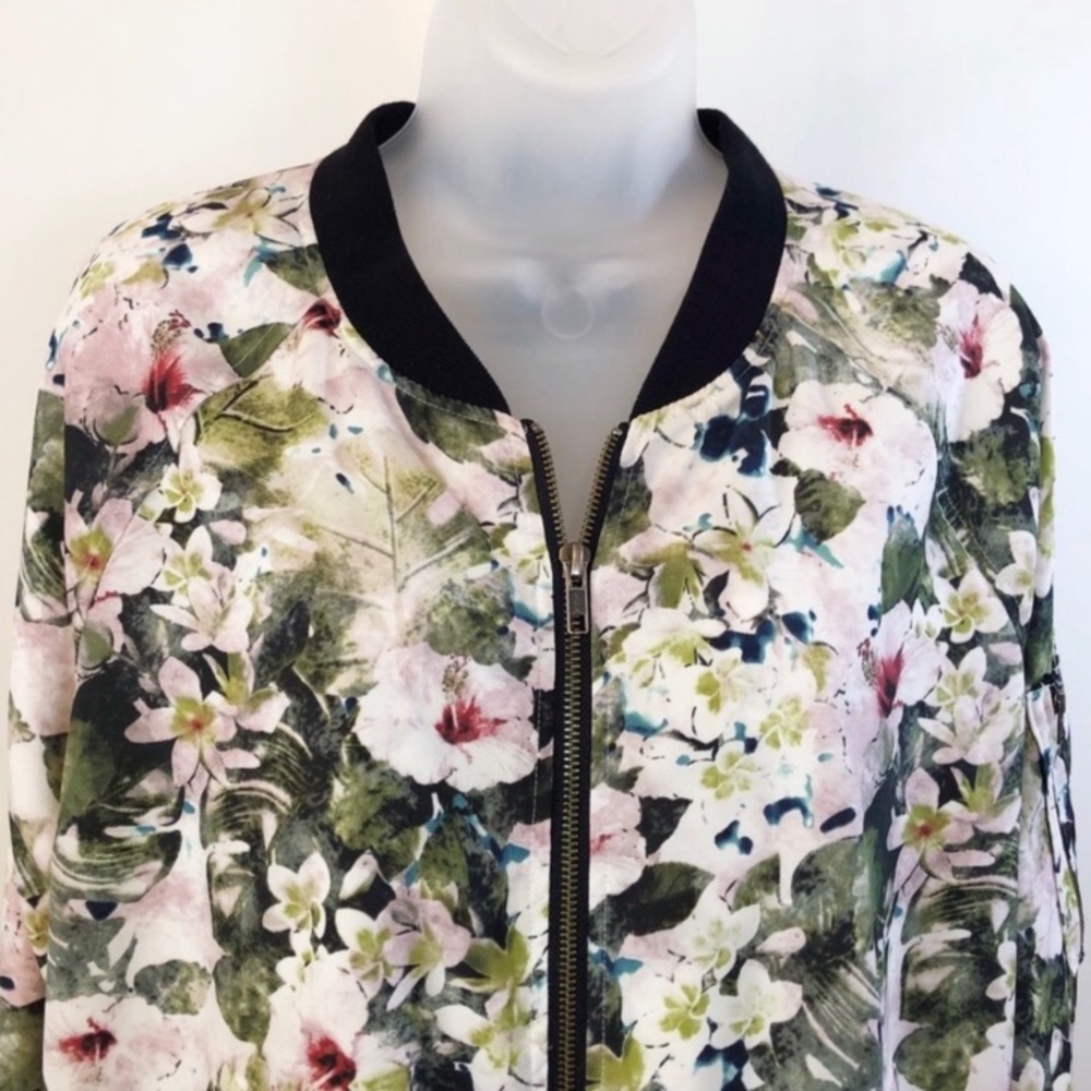 Sanctuary Floral Lightweight Bomber Jacket EUC | L